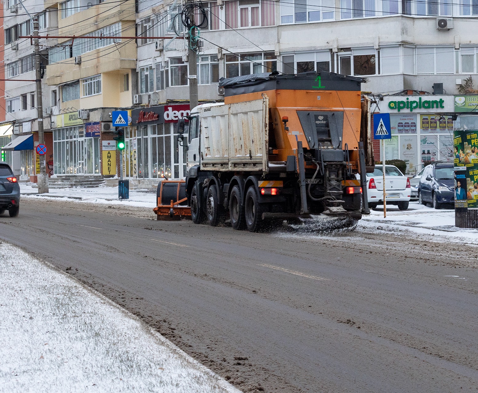 Acțiuni pentru deszăpezire și combatere a poleiului