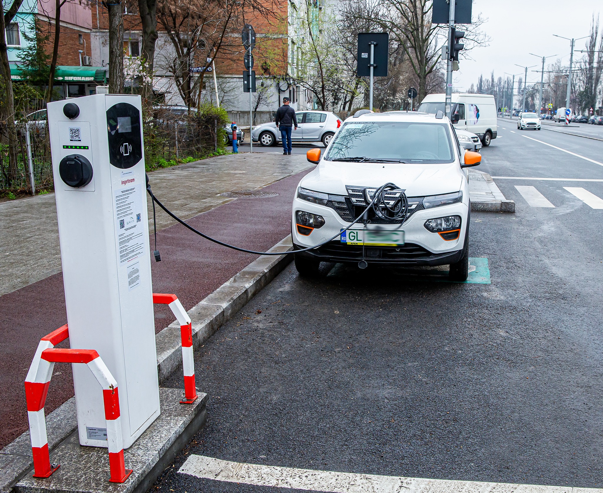 Încetare temporară a funcționării stațiilor de încărcare a mașinilor electrice