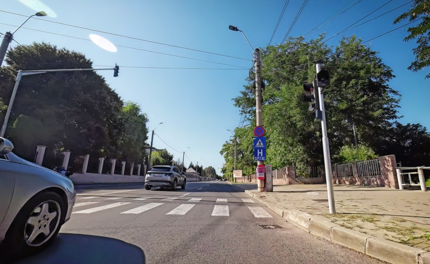 Noi semafoare pe strada Traian